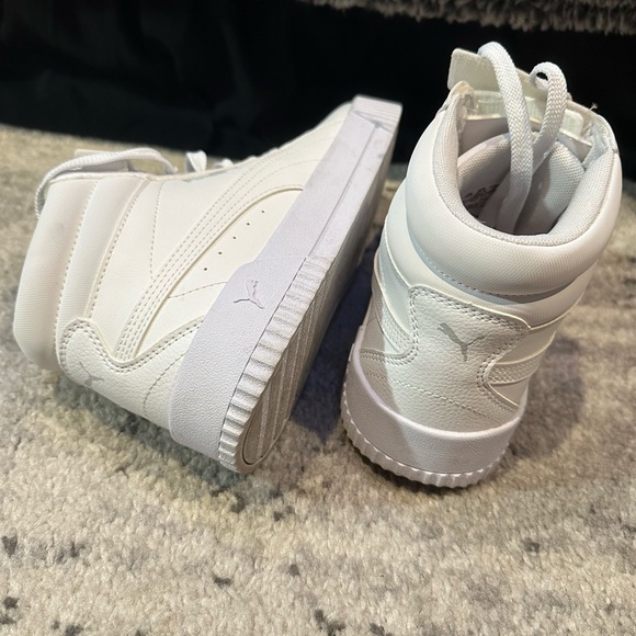 Puma Carina Sneakers - Picture 3 of 5